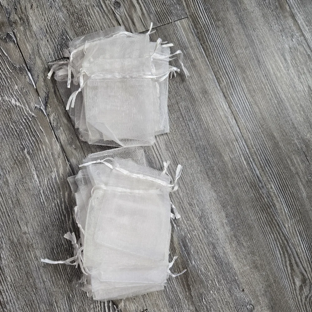 77 Sheer White Organza Gift Bags